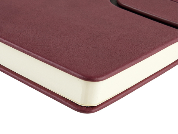 Ежедневник недатированный А5 «Status», Цвет бордовый