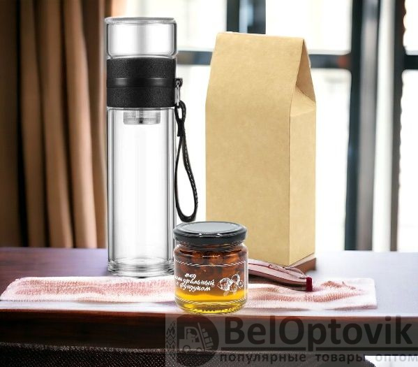 Подарочный набор Миеле / Набор из бутылки Terra c инфьюзером, баночки мёда и зелёного чая в подарочной коробке
