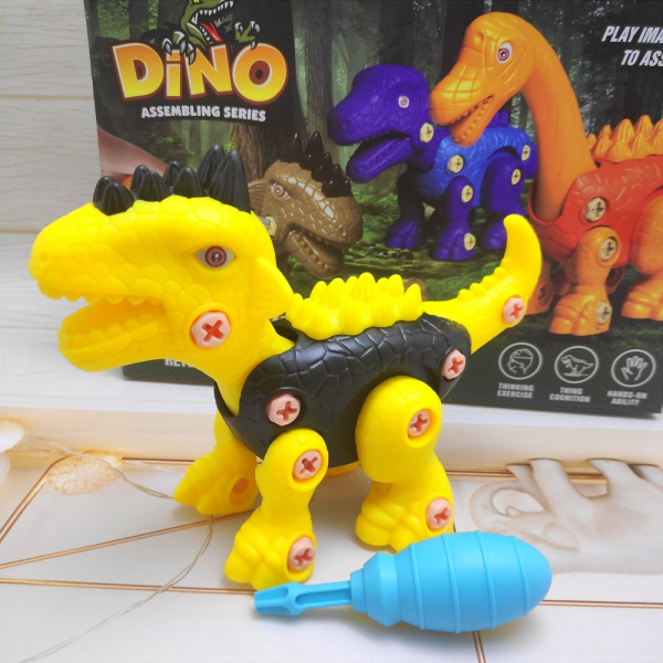 Конструктор DINO с шуруповертом на батарейках. Три динозавра в комплекте! Цвет MIX