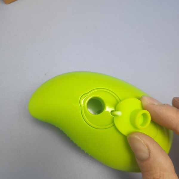 Паровая массажная щетка для вычесывания животных Pet Brush / Чесалка с распылителем