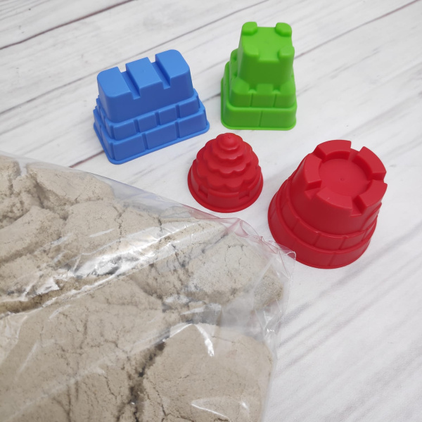 Набор для творчества GENIO KIDS Умный кинетический песок "Сказочный замок" (песок 1 кг, 4 формочки +