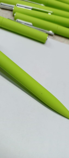 Ручка пластиковая шариковая «Bon» soft-touch, Цвет зеленое яблоко