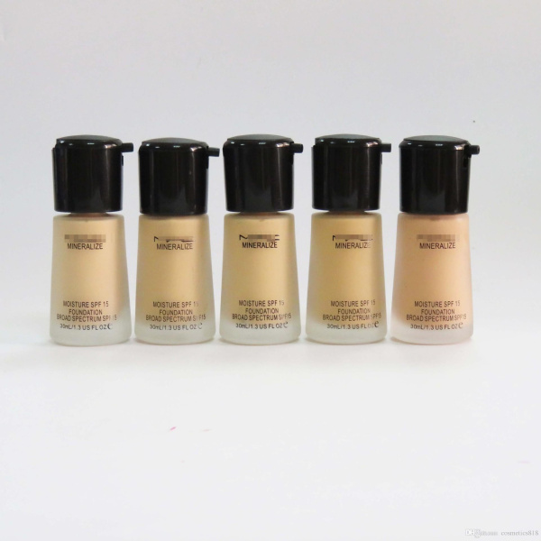 Тональный крем MAC Mineralize moisture SPF 15 foundation