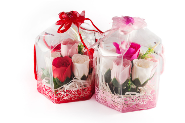 Подарочный набор: розы из мыла
