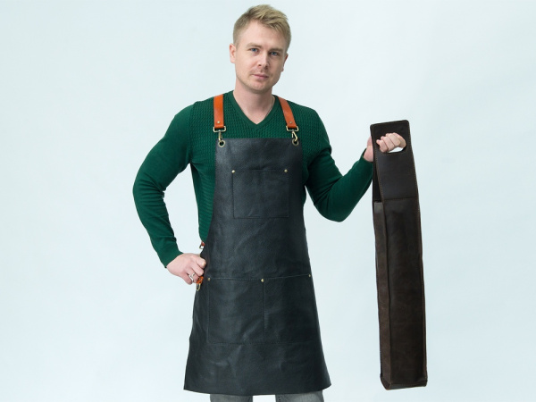 Набор: Фартук из натуральной кожи в тубусе, Цвет черный/коричневый