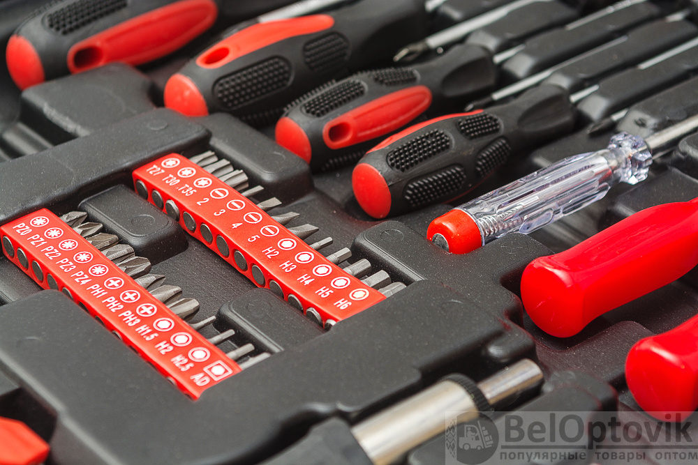 Tools производитель. Набор инструментов Swiss Tools 247 предметов. Чемодан Swiss Tools 187. Набор инструментов (чемодан, 108 Наим). Набор инструментов в чемодане Swiss Tools.