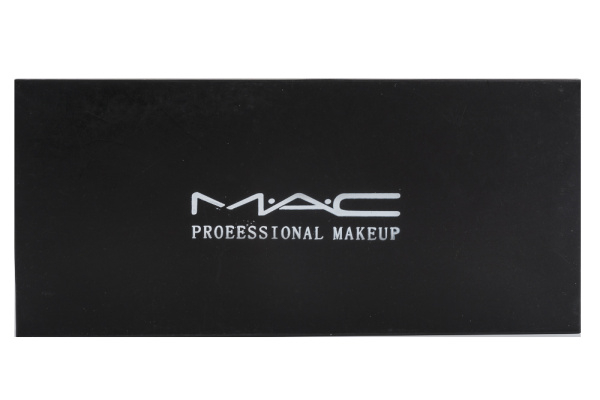 Палетка теней MAC Professional Makeup