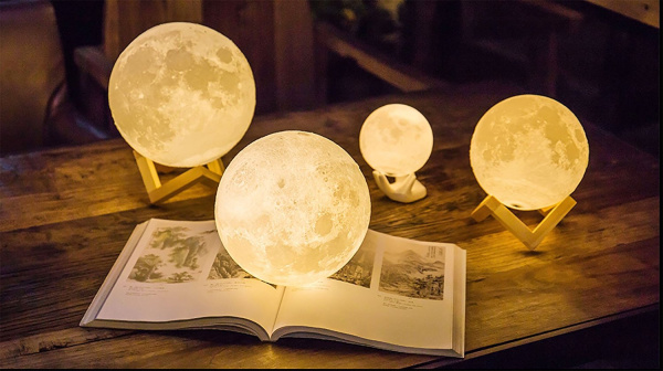 Лампа-ночник  реалистичная объемная Moon Lamp Луна, d 15 см