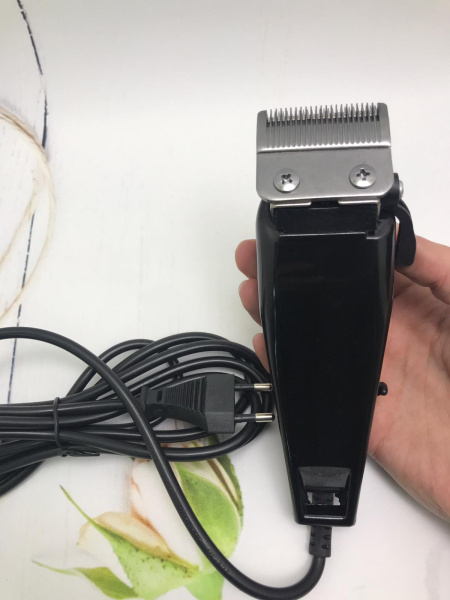 Профессиональная машинка для стрижки волос Gemei GM-1016  (оригинал)