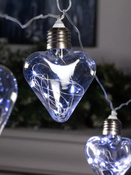 Гирлянда новогодняя для дома "Нить" в форме сердец на проволоке