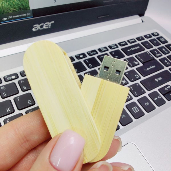 USB накопитель (флешка) Green светлое дерево / раскладной корпус, 16 Гб