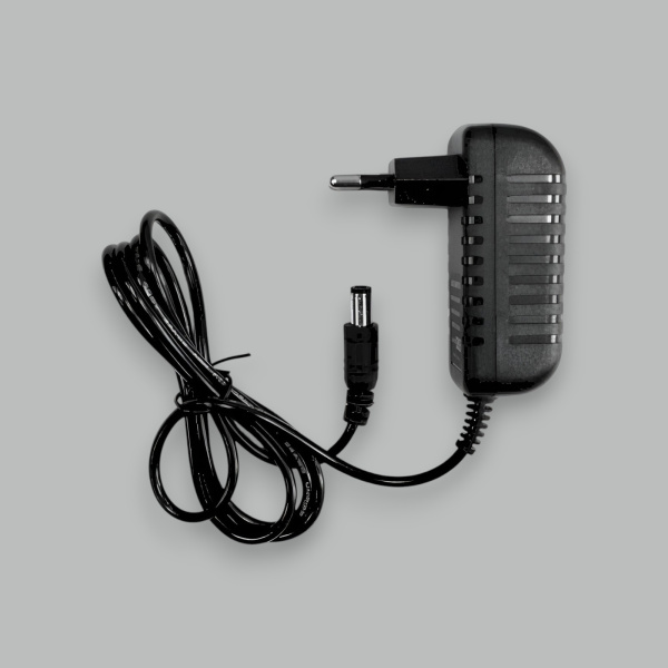 Блок питания Live-Power 5V LP33, 5V, 2,5A, штекер 5,5*2,5, длина кабеля 1000 мм, черный