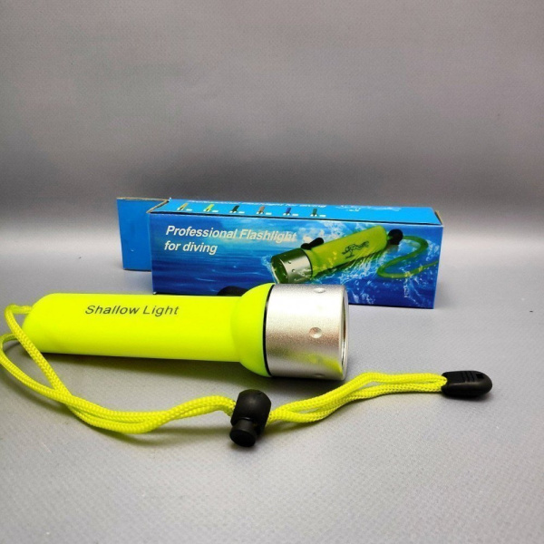 Светодиодный ручной фонарь для дайвинга, охоты и рыбалки, экстремальных условий на батарейках 180 Люмен Flashlight for diving Shallow Light