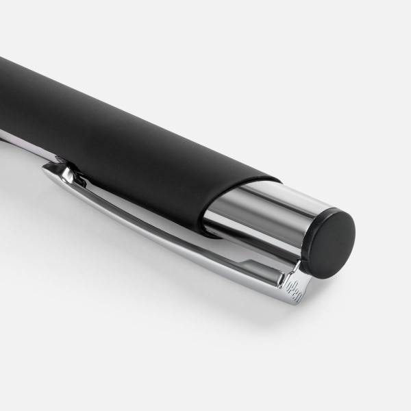 Ручка шариковая Keskus Soft Touch, черная, 13,7х0,8 см