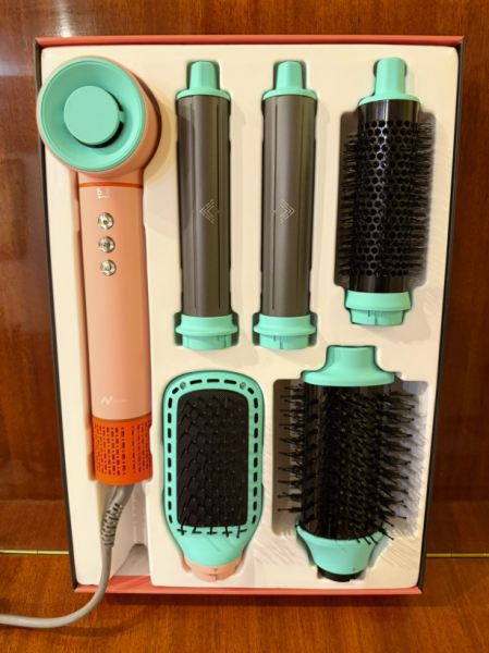 New Level Фен-щетка для волос фен стайлер 1300 Вт, скоростей 3, кол-во насадок 6, розовый