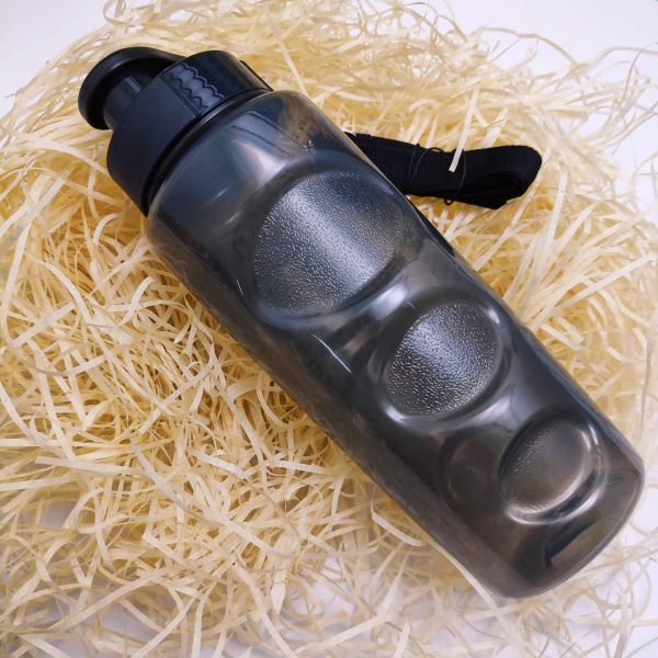Анатомическая бутылка для воды Healih Fitness с клапаном и регулируемым ремешком, 500 мл. Сито в ком