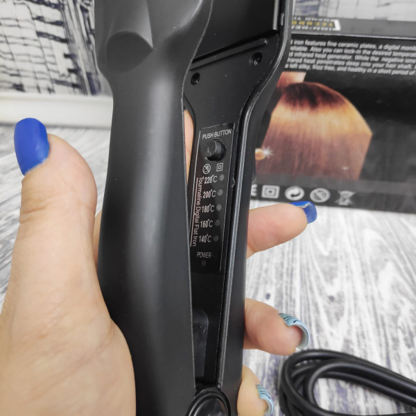 Инновационный утюжок - выпрямитель (плойка) для волос PRO MOZER с ультратонким дизайном, 4,5 см
