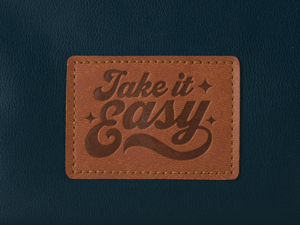 Косметичка из эко-кожи «Enio» с патчами, Цвет темно-синий