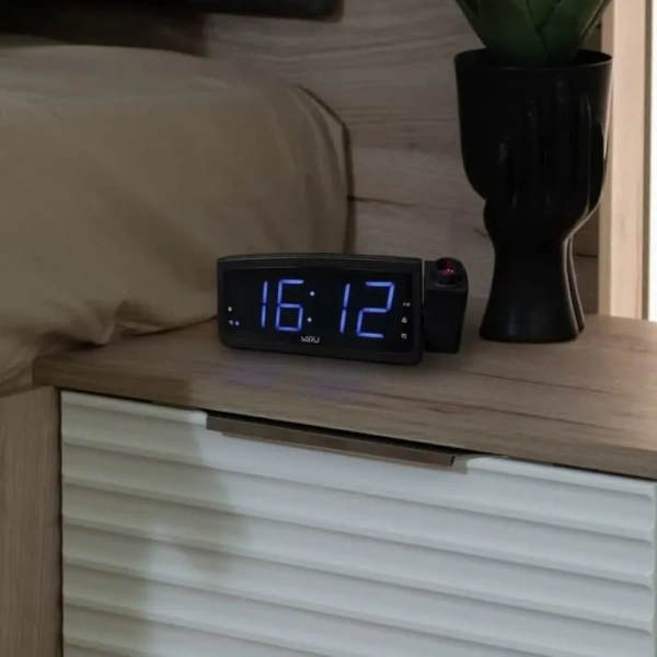 Радиочасы  CR-1010, цифровой тюнер FM, экран светодиодный 1.8″, проектор, будильник, черный