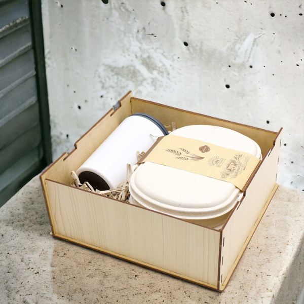 Подарочный набор Летиция NEW / Ланч-бокс с приборами и термокружкой в коробке из  дерева