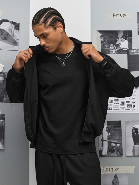 Куртка спортивная Junior, черная, XS–XXL