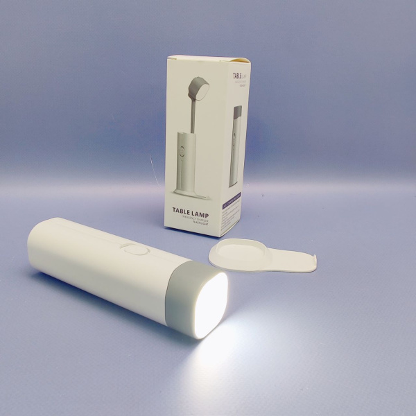 Универсальная портативная лампа Roссi  модель D16 (лампа, фонарик, powerbank 2600 mAh, 3 режима свеч