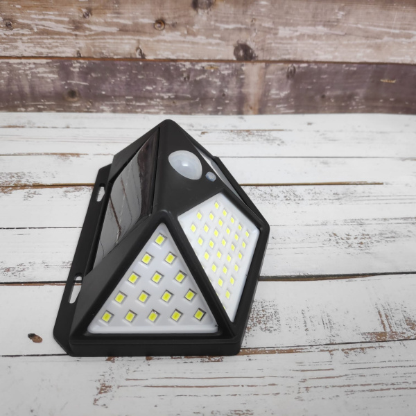 Фонарь с датчиком движения на солнечной батарее 100 LED Solar Interaction Wall Lamp