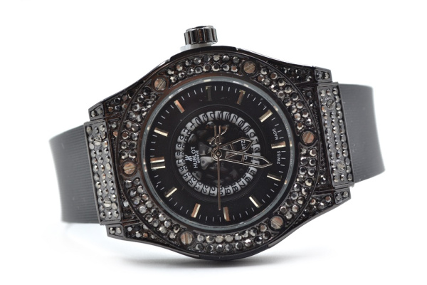 Часы HUBLOT диаметр 3,5 см