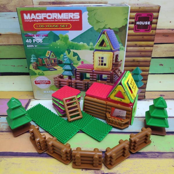 Магнитный конструктор  Magformers Log House Set  "Бревенчатый дом", 40 деталей