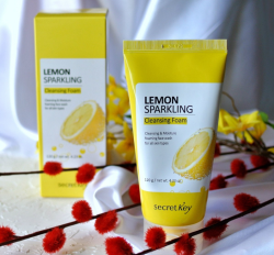 Очищающая пенка для умывания на газированной воде с лимоном Secret Key Lemon Sparkling Cleansing Foa