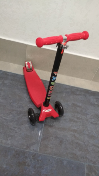 Самокат – скутер детский MAXI FAVORIT 4108 до 60 кг.