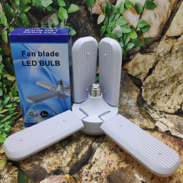 Складная светодиодная лампа в форме вентилятора Fan Blade Led Bulb 75W E27 с четырьмя лопастями (бел