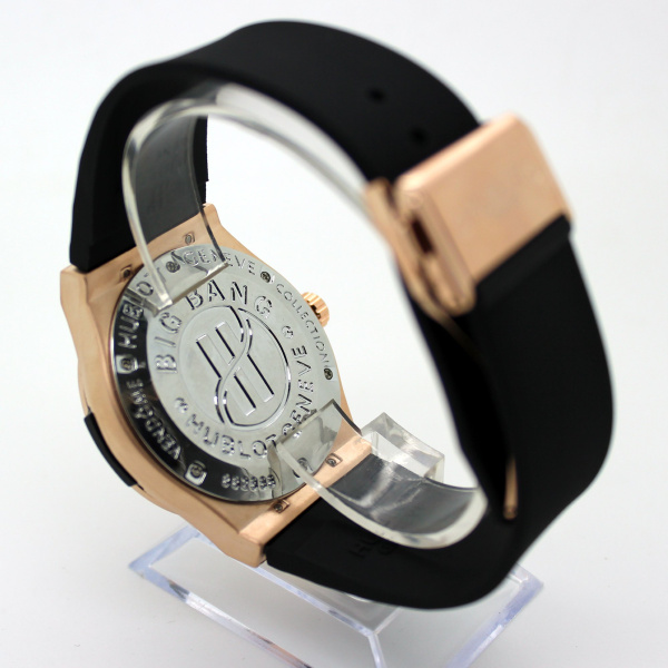 Hublot Classic Fusion Gold кварцевые