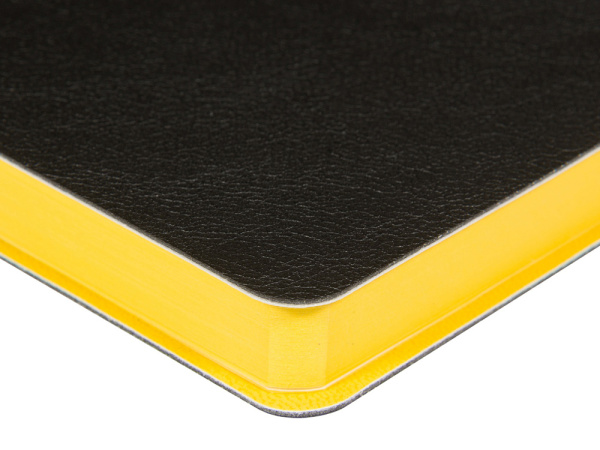 Ежедневник недатированный А5 «Boston», Цвет черный с желтым обрезом