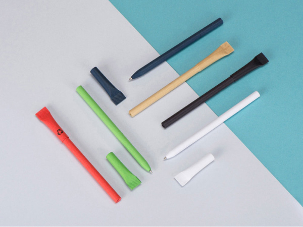 Ручка из переработанной бумаги с колпачком "Recycled", Цвет фуксия