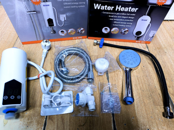 Водонагреватель проточный с душевой лейкой, 5500Вт